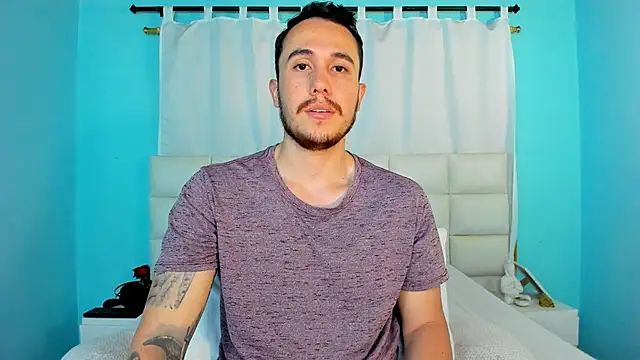 juan  jimenez online show from December 4, 11:37 pm