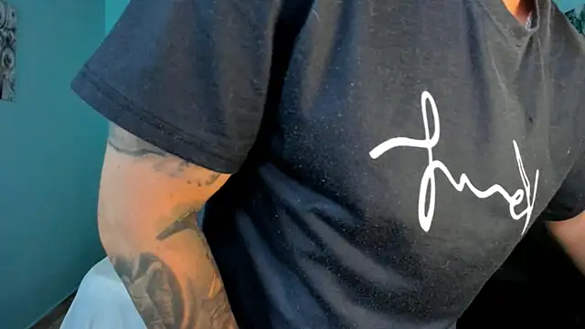 juan  jimenez online show from April 4, 9:43 pm