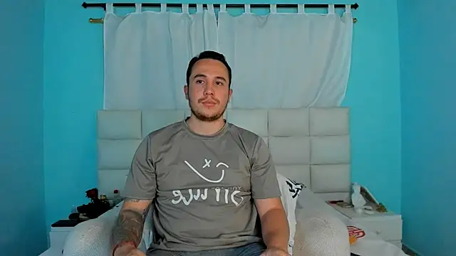 juan  jimenez online show from March 8, 1:11 am