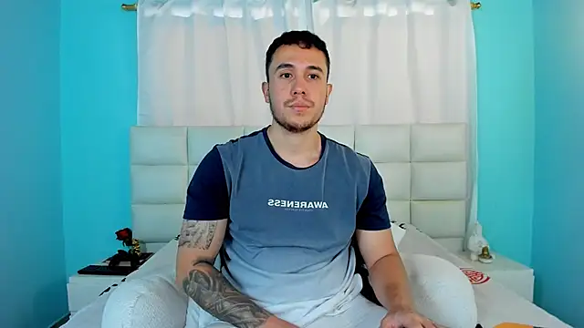 juan  jimenez online show from September 17, 7:49 pm