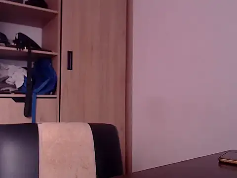 Snapshot of ChrisDamon chatting on September 10, 11:53 am ChrisDamon online show from September 10, 11:53 am