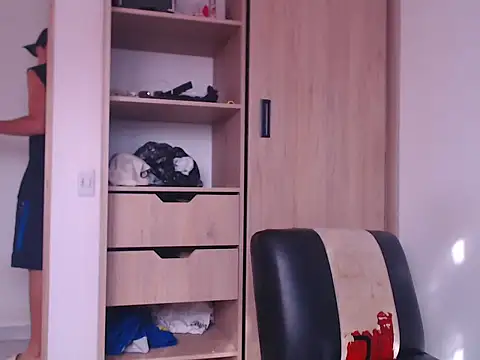 Snapshot of ChrisDamon chatting on October 26, 1:22 pm ChrisDamon online show from October 26, 1:22 pm