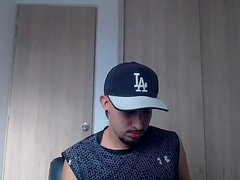 Snapshot of ChrisDamon chatting on September 15, 12:16 pm ChrisDamon online show from September 15, 12:16 pm