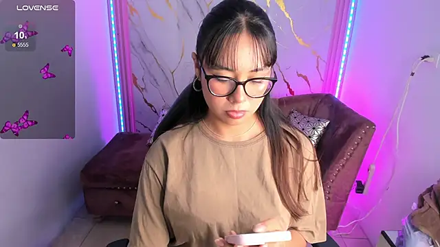 Snapshot of Nasha_abby chatting on June 15, 6:29 pm Nasha abby online show from June 15, 6:29 pm
