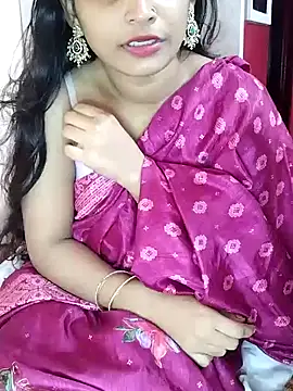 Snapshot of Beautifulsex4u chatting on December 22, 7:10 pm Beautifulsex4u online show from December 22, 7:10 pm