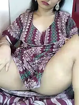 Snapshot of Beautifulsex4u chatting on January 24, 6:35 pm Beautifulsex4u online show from January 24, 6:35 pm