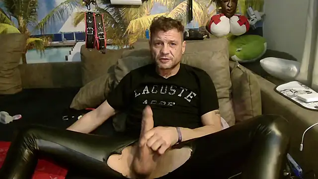 druckfug online show from December 15, 4:02 pm