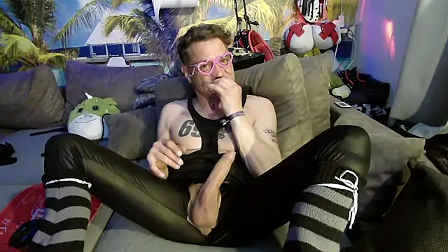 druckfug online show from May 2, 1:33 am