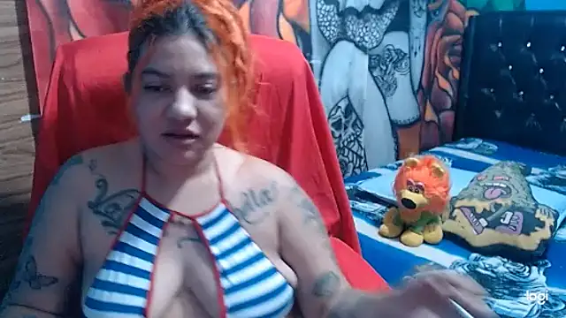 Snapshot of Dulce_domini chatting on June 4, 4:11 pm Dulce domini online show from June 4, 4:11 pm