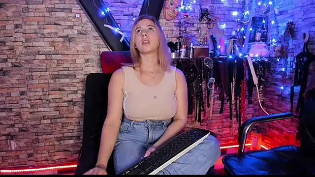 Liltildeman moon online show from March 11, 11:32 pm