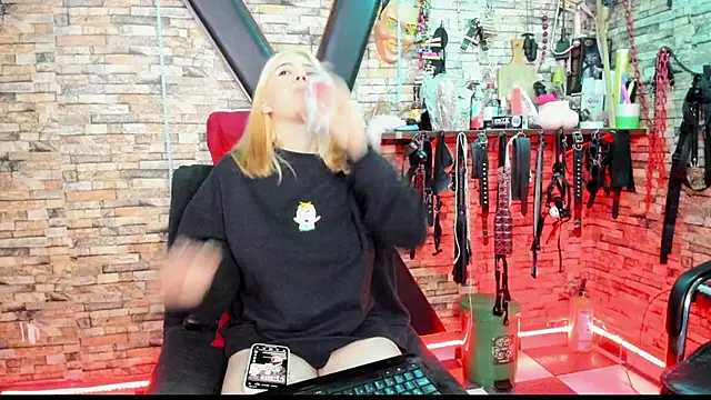 Liltildeman moon online show from September 23, 2:29 am