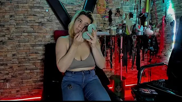 Liltildeman moon online show from December 2, 2:45 am