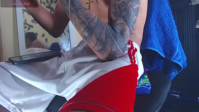 GaboReyes online show from November 8, 1:03 pm