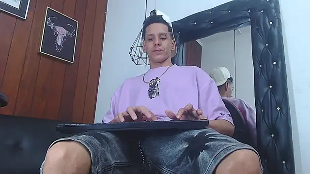 GaboReyes online show from February 2, 5:53 am