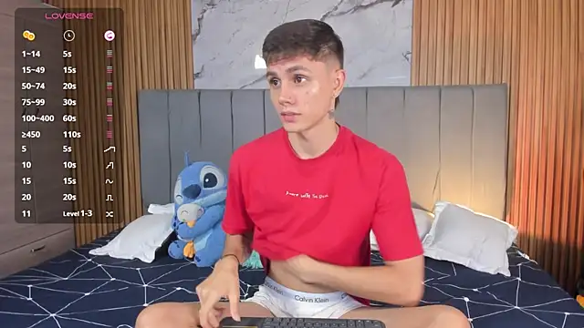 DustinLevine online show from July 15, 12:23 pm