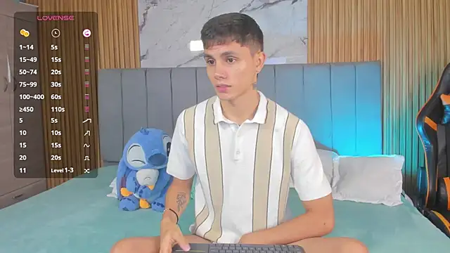 DustinLevine online show from June 24, 12:26 pm