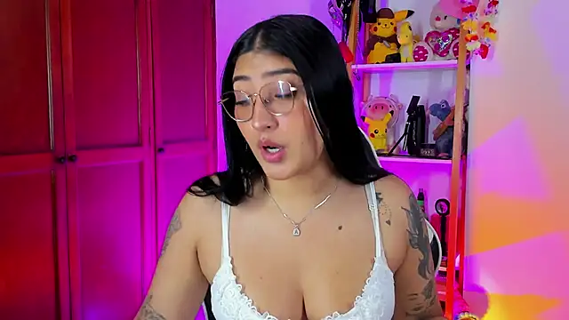 eymy-hadid online show from October 24, 6:51 pm