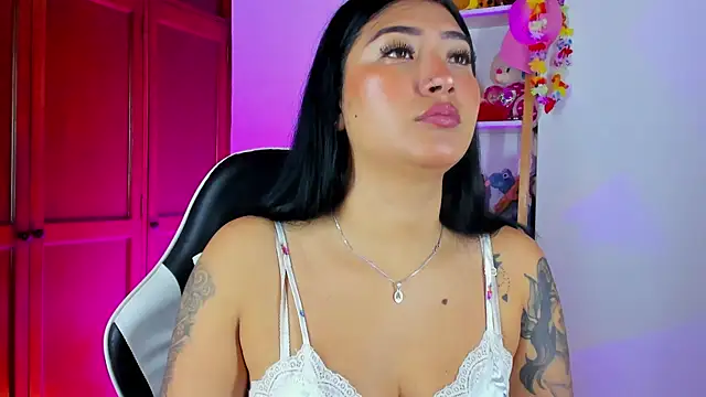 Snapshot of eymy-hadid chatting on October 10, 2:40 pm eymy-hadid online show from October 10, 2:40 pm