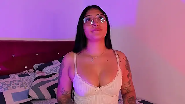 eymy-hadid online show from October 27, 7:48 pm