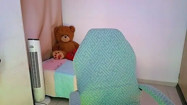  alicia z online show from April 14, 7:19 pm