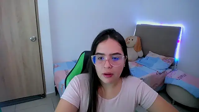  alicia z online show from February 25, 5:30 pm