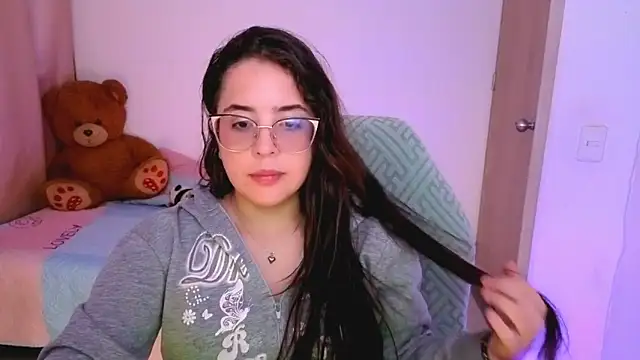  alicia z online show from March 18, 7:04 pm