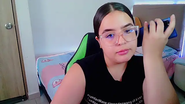  alicia z online show from February 6, 6:02 pm