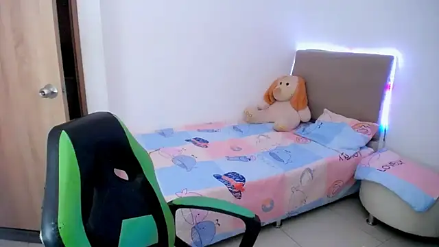  alicia z online show from February 25, 11:37 pm