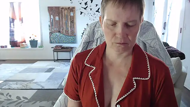 AuroraWillows online show from December 5, 5:00 pm