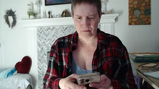 AuroraWillows online show from March 17, 2:14 am