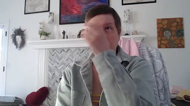 Snapshot of AuroraWillows chatting on February 7, 4:15 pm AuroraWillows online show from February 7, 4:15 pm