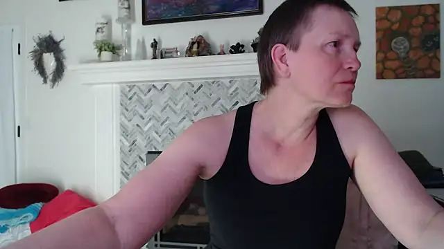 AuroraWillows online show from April 19, 10:16 am