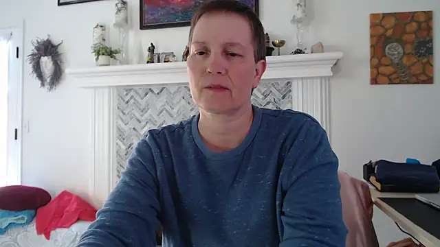 AuroraWillows online show from April 4, 4:24 pm