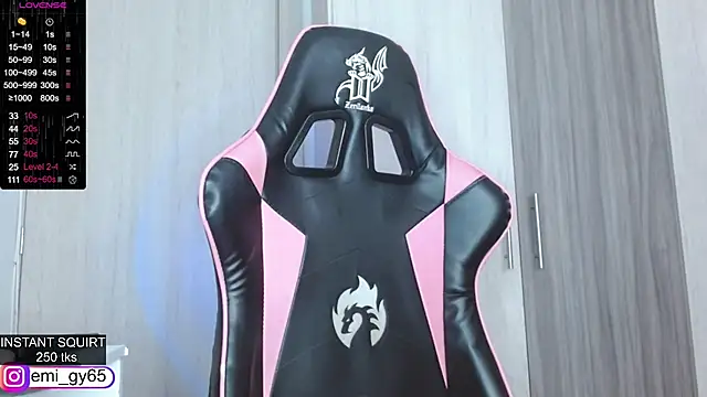 emilyn grey1 online show from March 31, 4:09 pm