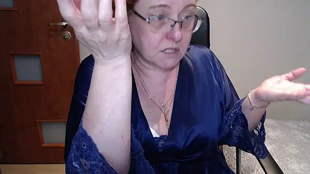 Snapshot of JoannaAndNeighbour chatting on March 19, 3:19 pm JoannaAndNeighbour online show from March 19, 3:19 pm