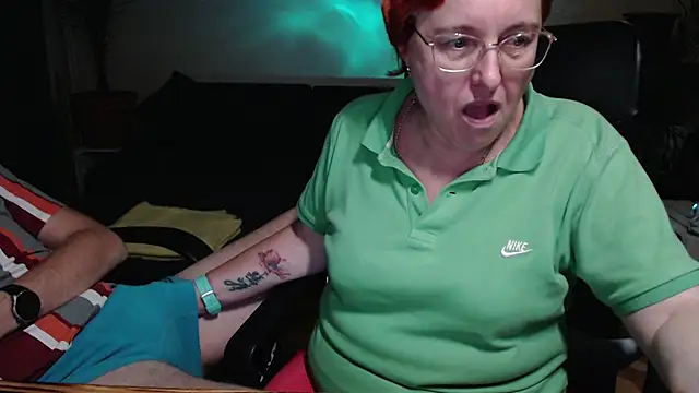 JoannaAndNeighbour online show from November 7, 8:35 pm