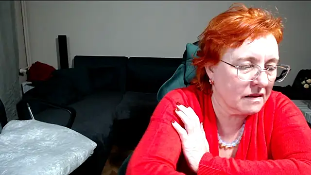 JoannaAndNeighbour online show from March 2, 7:21 pm