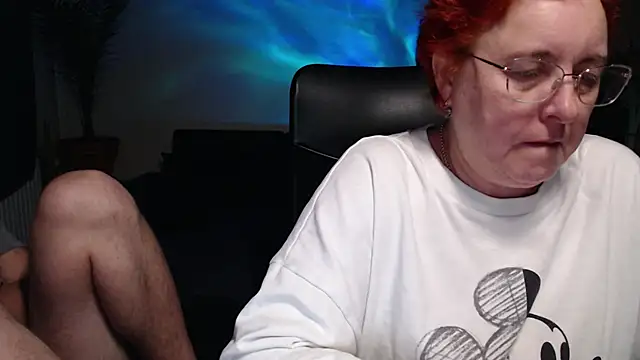 JoannaAndNeighbour online show from October 22, 7:46 pm