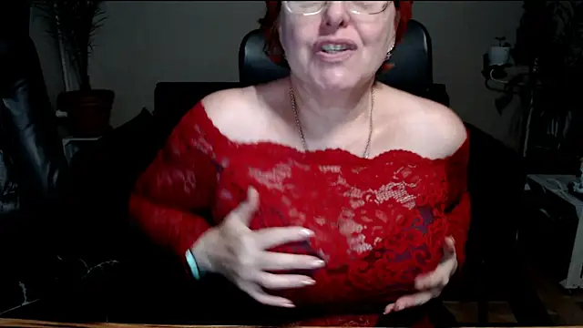 JoannaAndNeighbour online show from November 26, 8:36 am