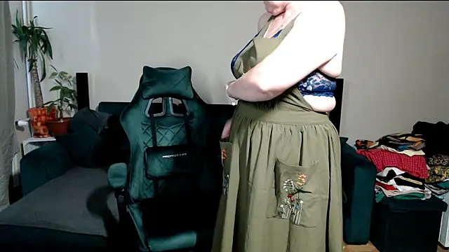 JoannaAndNeighbour online show from March 14, 6:30 am