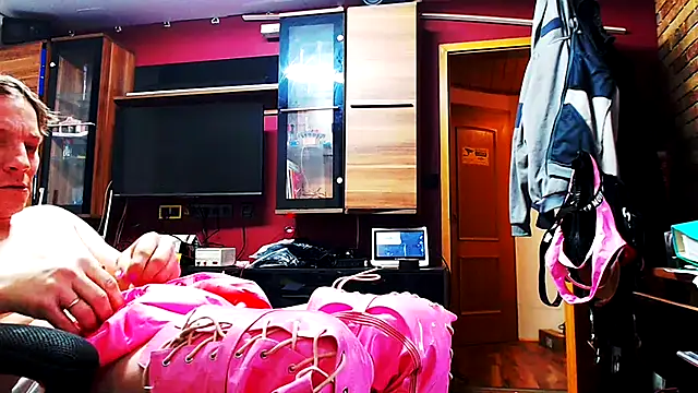 Fem-Boy40 online show from April 5, 10:38 pm