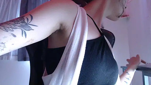 Snapshot of YumieCp chatting on October 7, 2:56 am YumieCp online show from October 7, 2:56 am