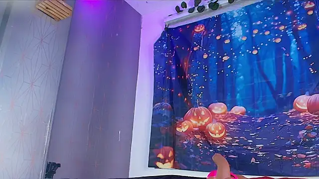 Snapshot of zzoe_ chatting on October 5, 3:08 am zzoe online show from October 5, 3:08 am