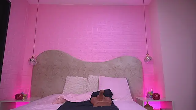 zzoe  online show from April 12, 3:10 am