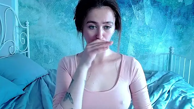 millllina online show from March 25, 2:05 pm