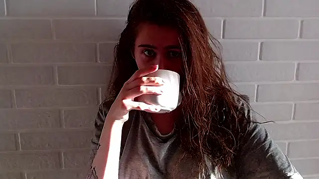 millllina online show from May 22, 2:04 pm