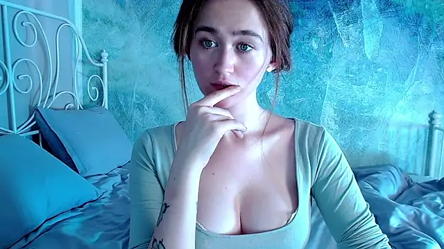 millllina online show from November 27, 10:59 am