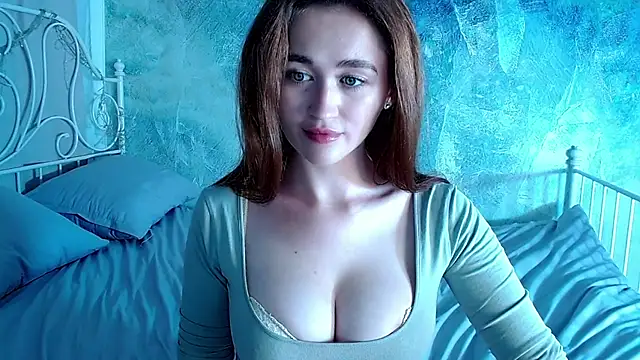 Snapshot of millllina chatting on September 14, 3:34 pm millllina online show from September 14, 3:34 pm