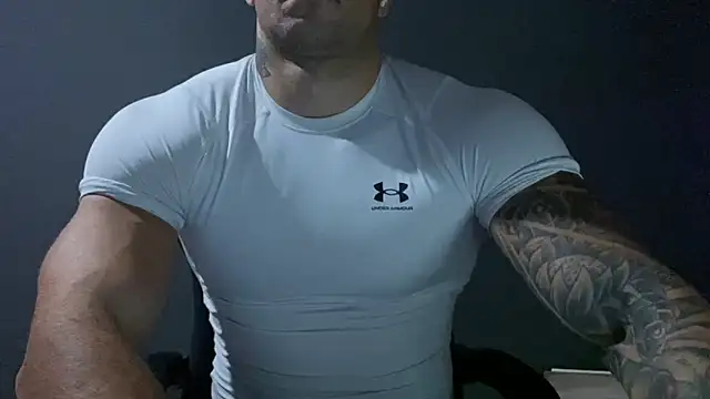 Snapshot of Mr_YourGod chatting on December 9, 4:56 am Mr YourGod online show from December 9, 4:56 am