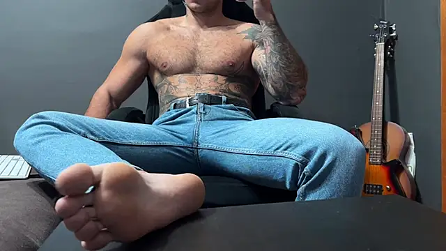 Mr YourGod online show from November 2, 4:28 am